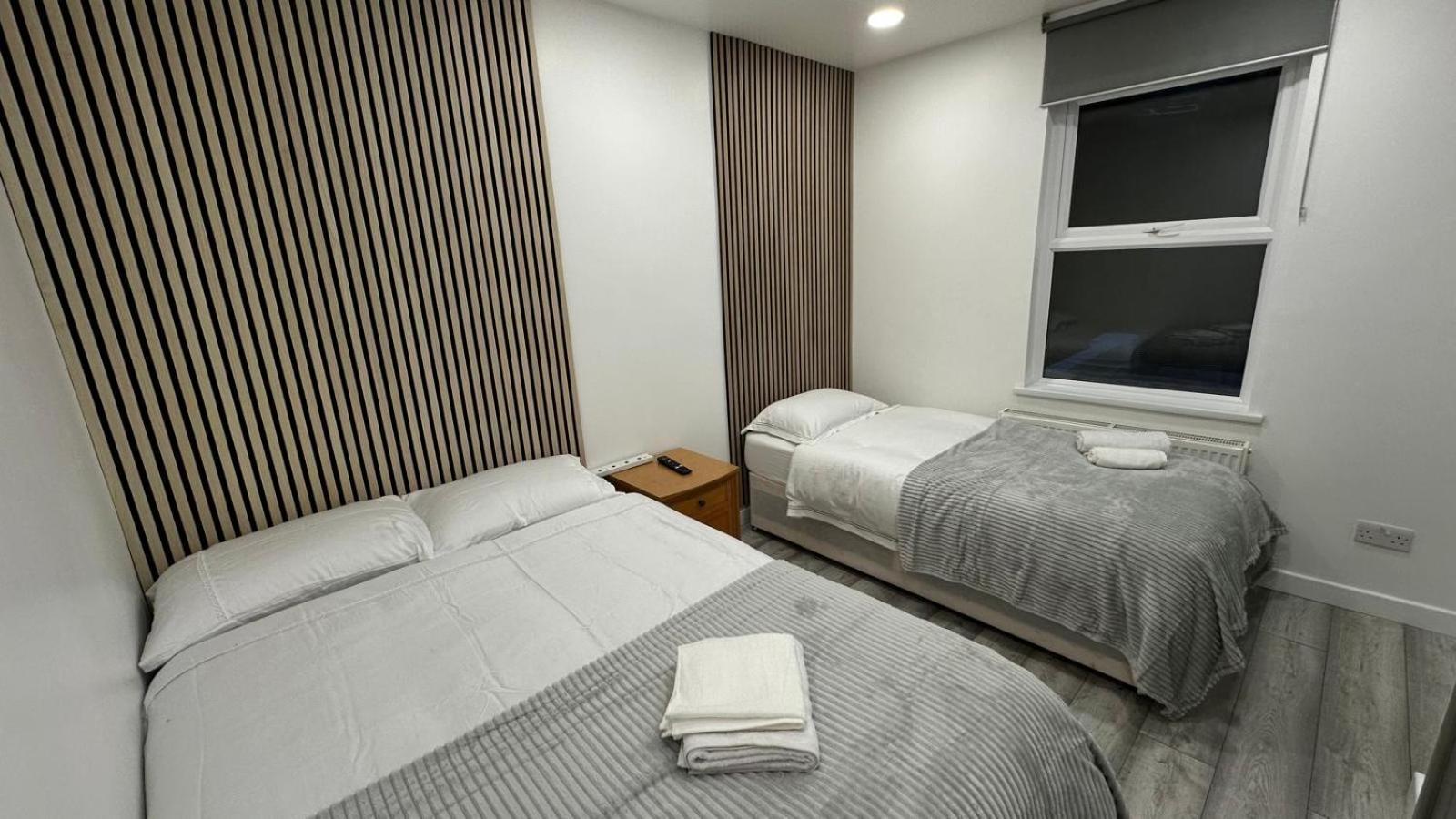Fully Furbished Entire Flat 2 Apartment London